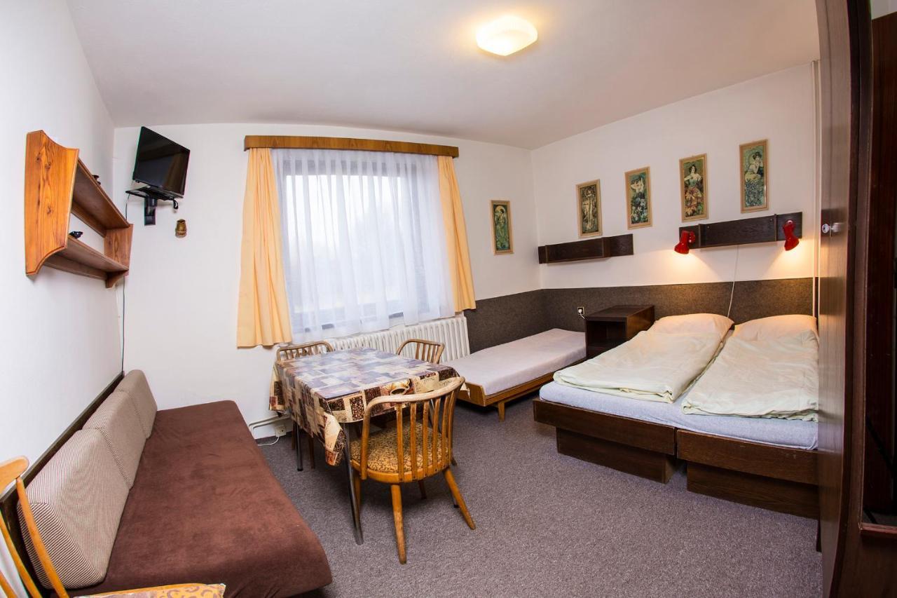 Apartman Braun ロキトニツェ・ナト・イゼロウ エクステリア 写真